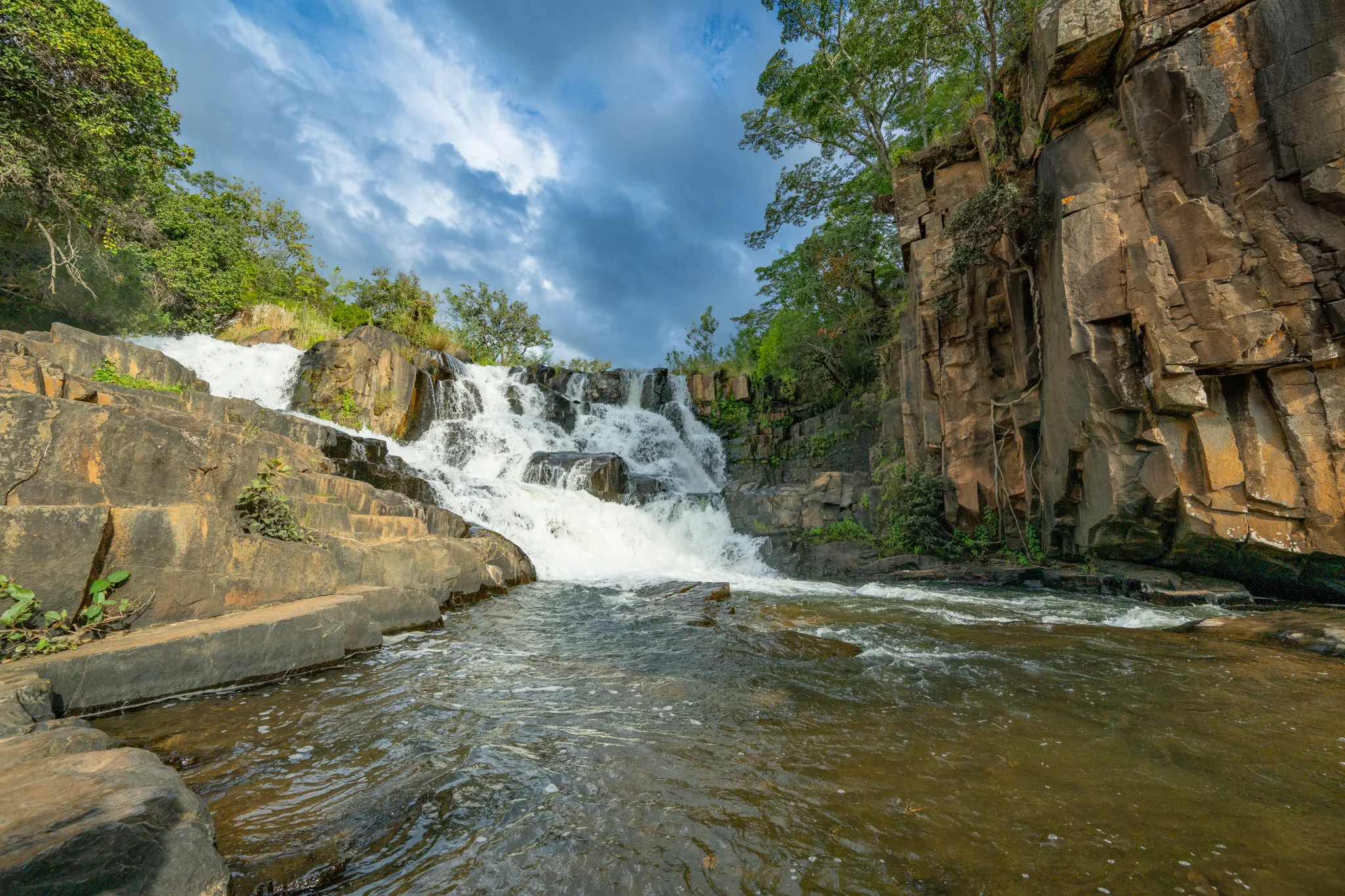 Sunway Zimbabwe Nyanga Nyangombe Falls Bruce Taylor--2