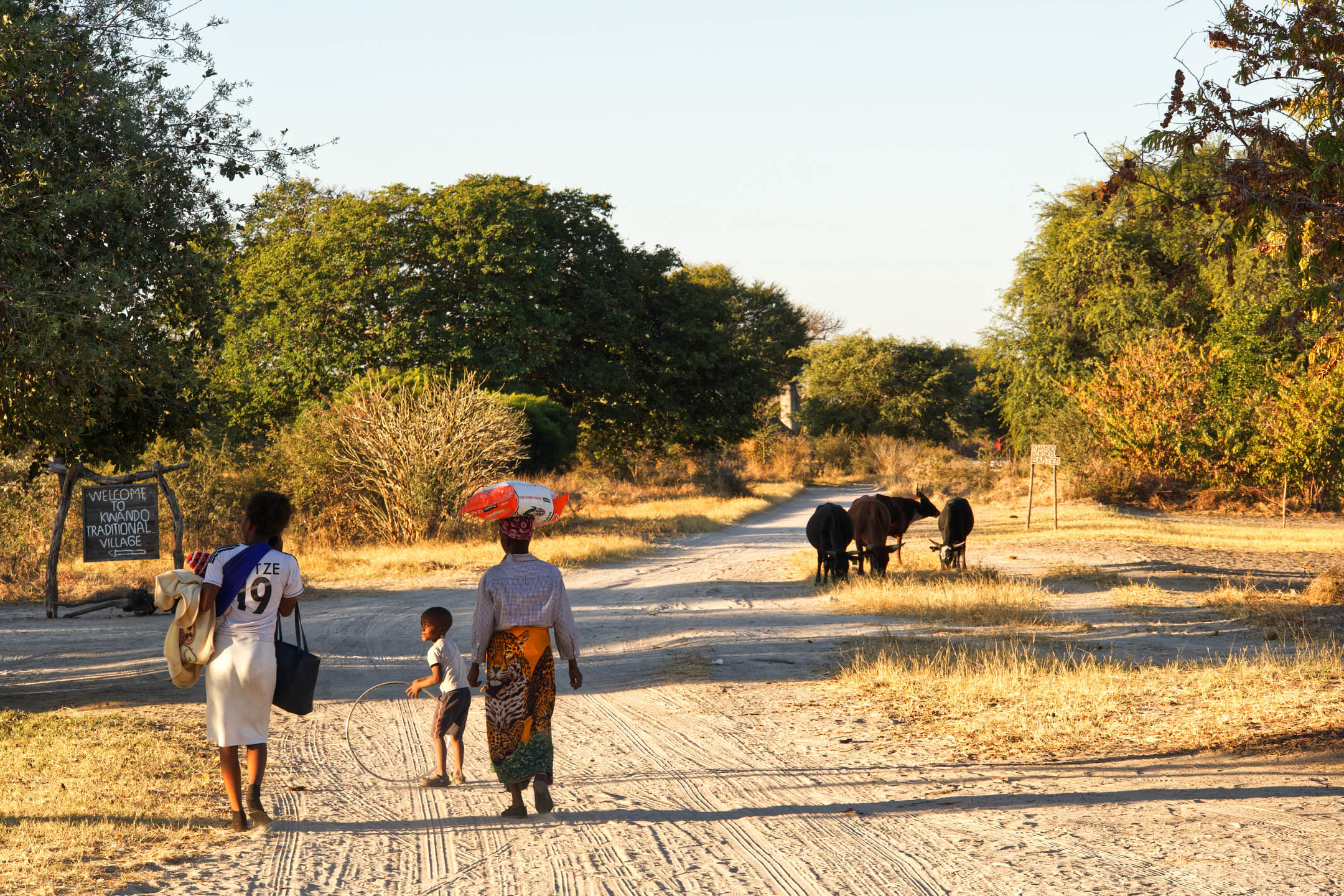 Sunway Safaris Namibia Camp Kwando village life 2 Ole Gedlich